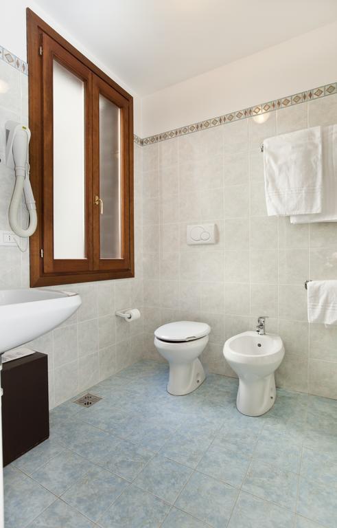 Hotel San Fantin Венеция Номер фото